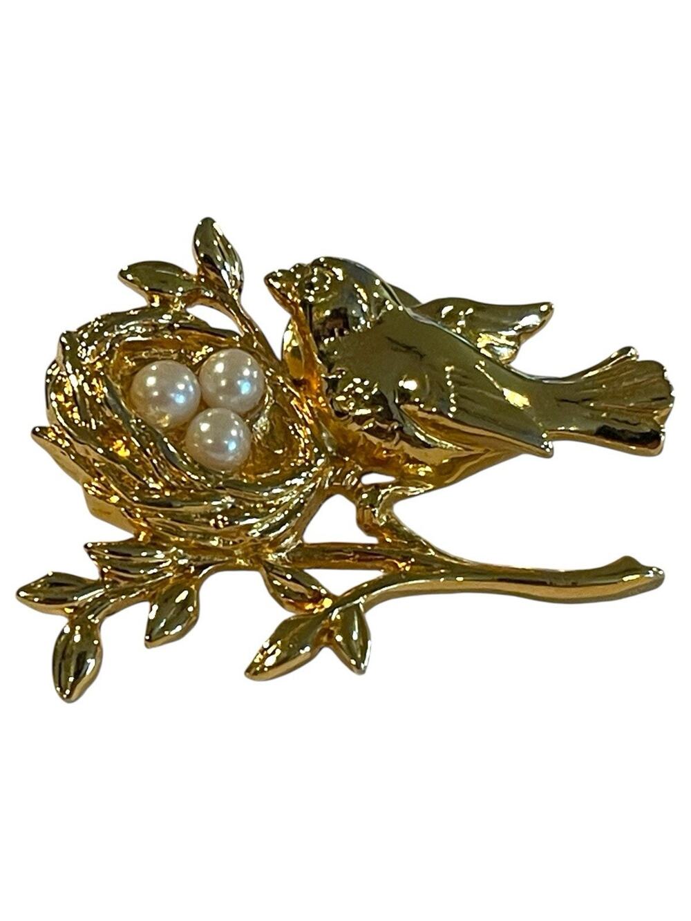 Bird with Nest and Eggs Brooch Lapel Pin Gold Toned with Faux Pearls